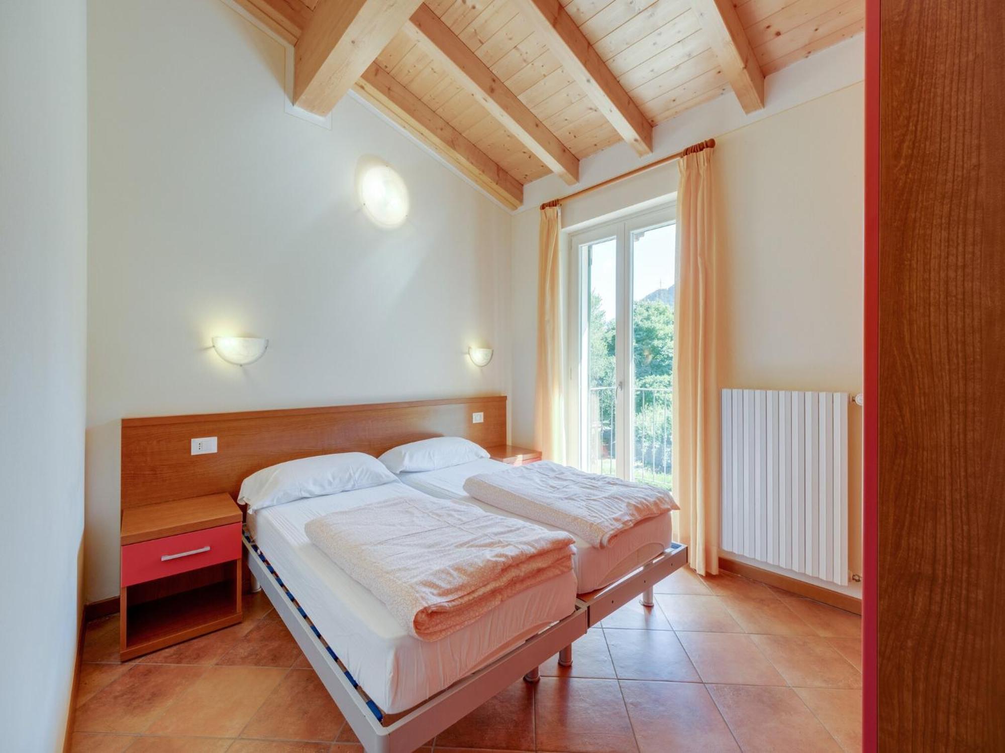 Spacious Apartment In Idro With Shared Pool Crone ภายนอก รูปภาพ