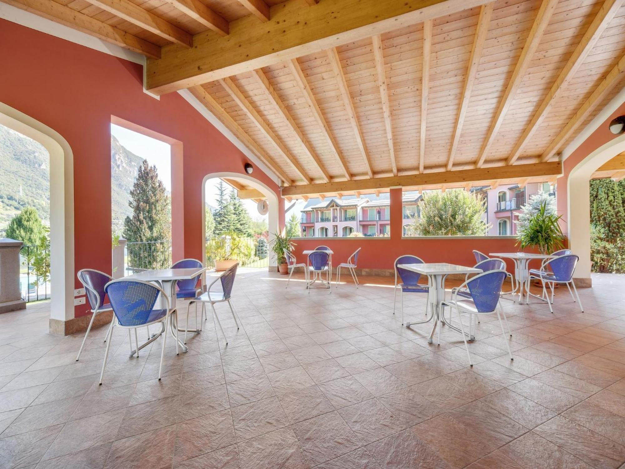 Spacious Apartment In Idro With Shared Pool Crone ภายนอก รูปภาพ